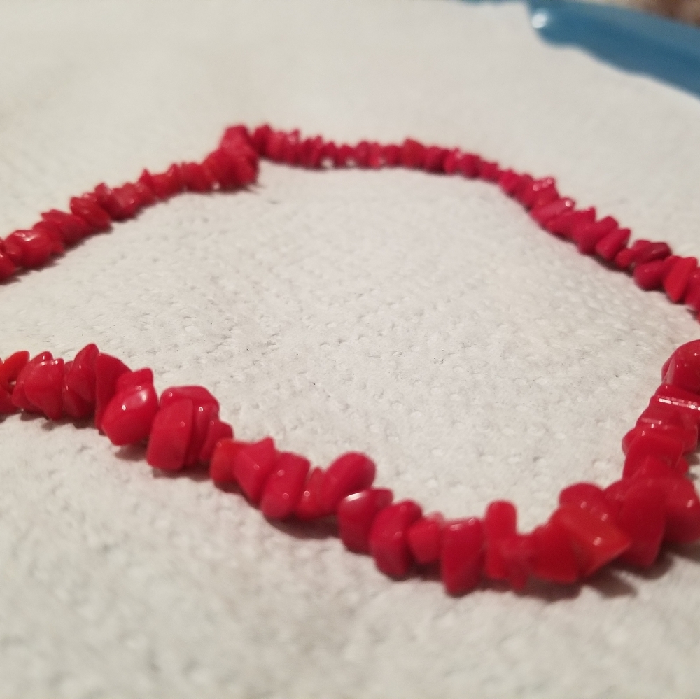 Red corale necklace